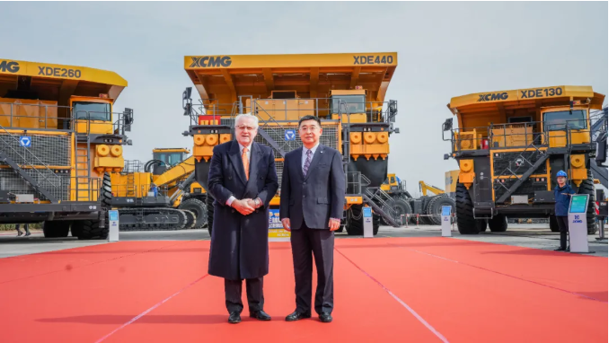 重磅!徐工起重机批量进驻智利“百年铜矿”